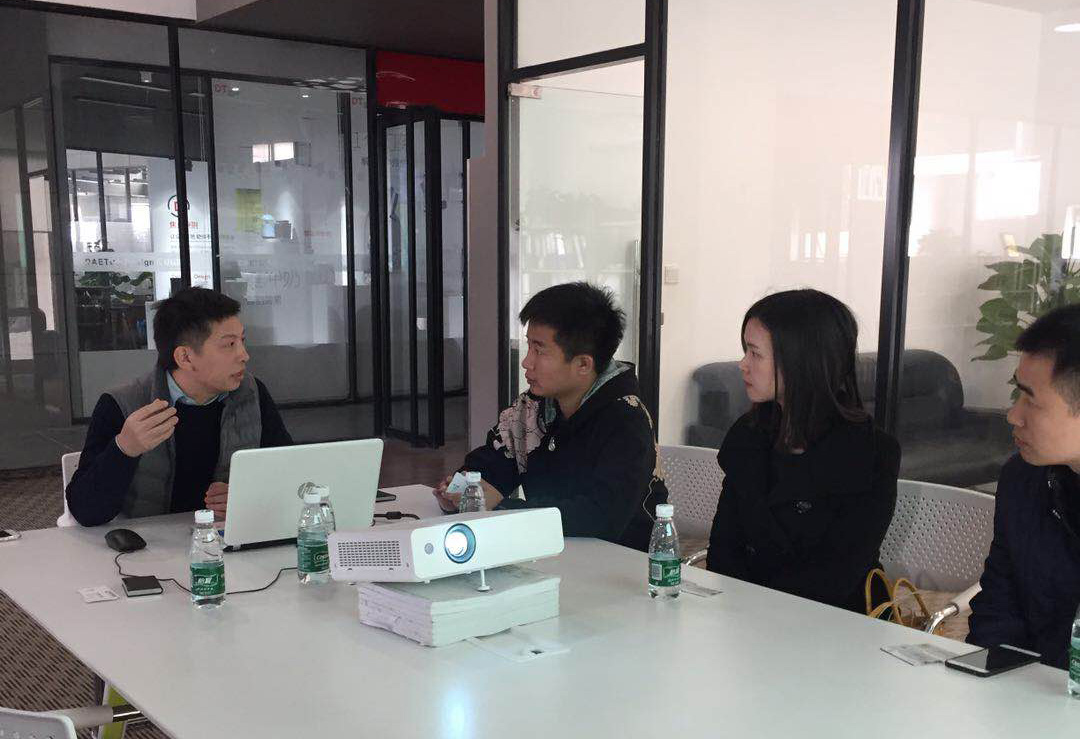 熱烈歡迎廣東恒大集團總公司團隊今天上午來公司進行考察！